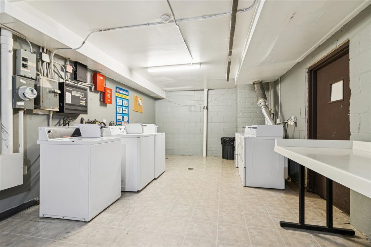 620 Mesa Drive #310, Hoffman Estates, IL 60169