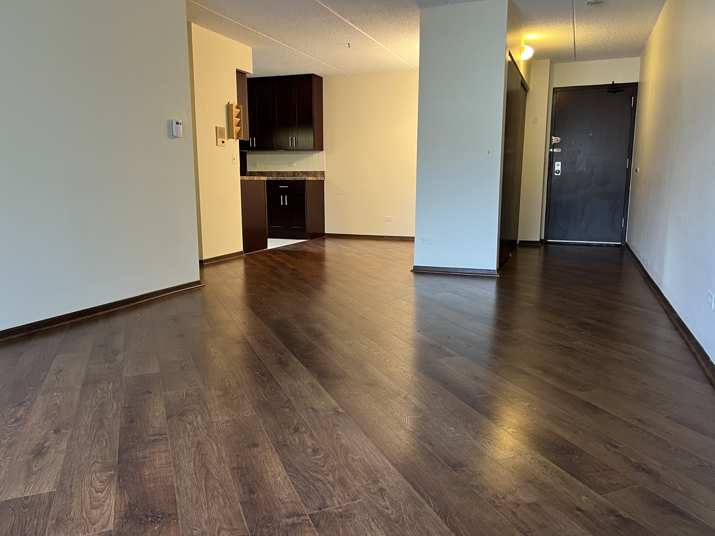 835 Pearson Street #209, Des Plaines, IL 60016