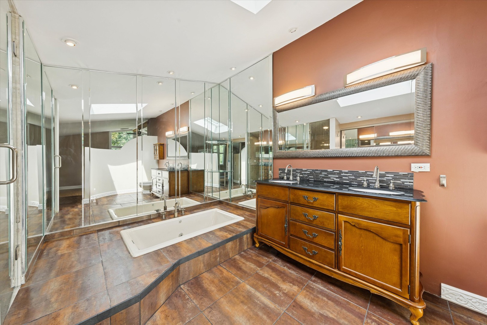 1136 Barneswood Drive, Downers Grove, IL 60515