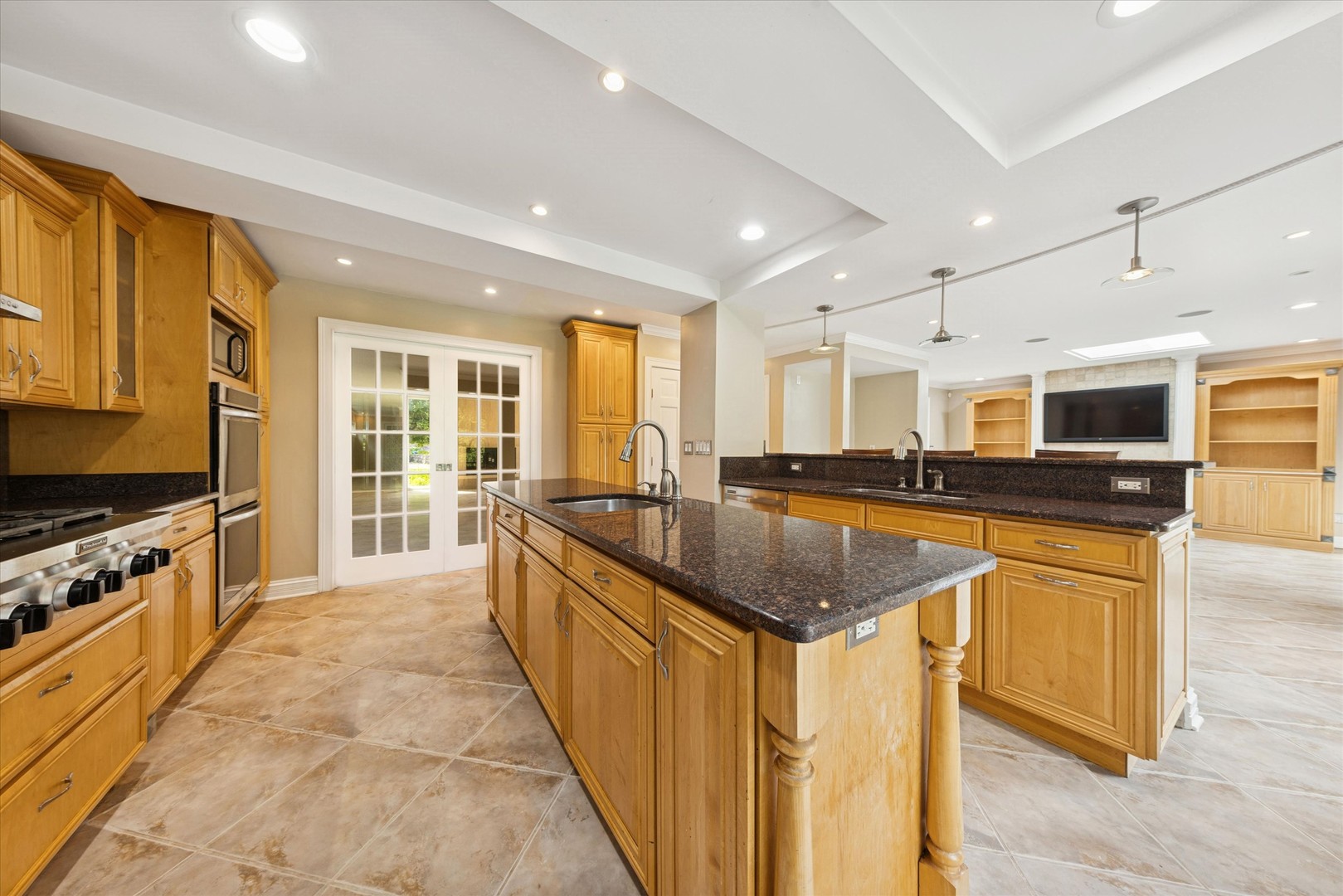 1136 Barneswood Drive, Downers Grove, IL 60515