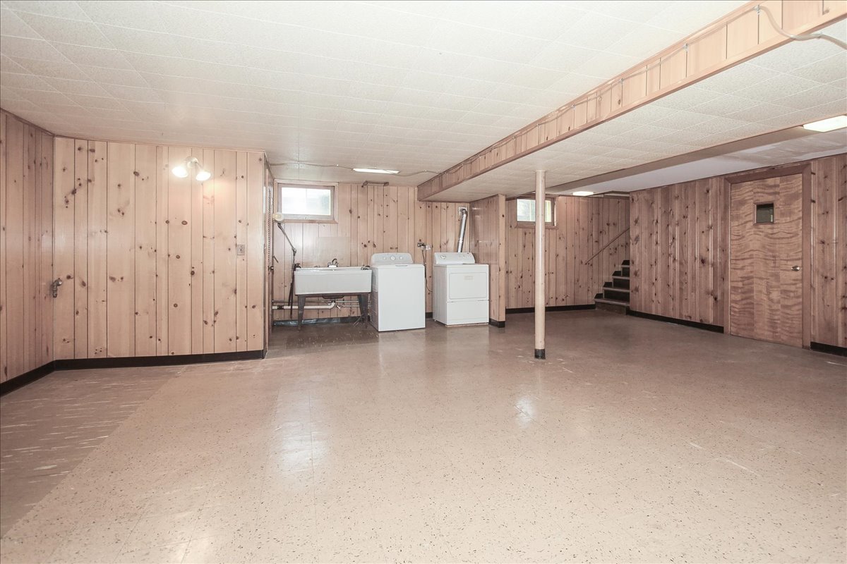 1420 Indian Hill Drive, Schaumburg, IL 60193