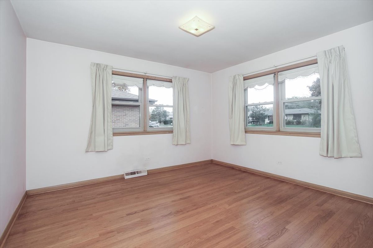 1420 Indian Hill Drive, Schaumburg, IL 60193