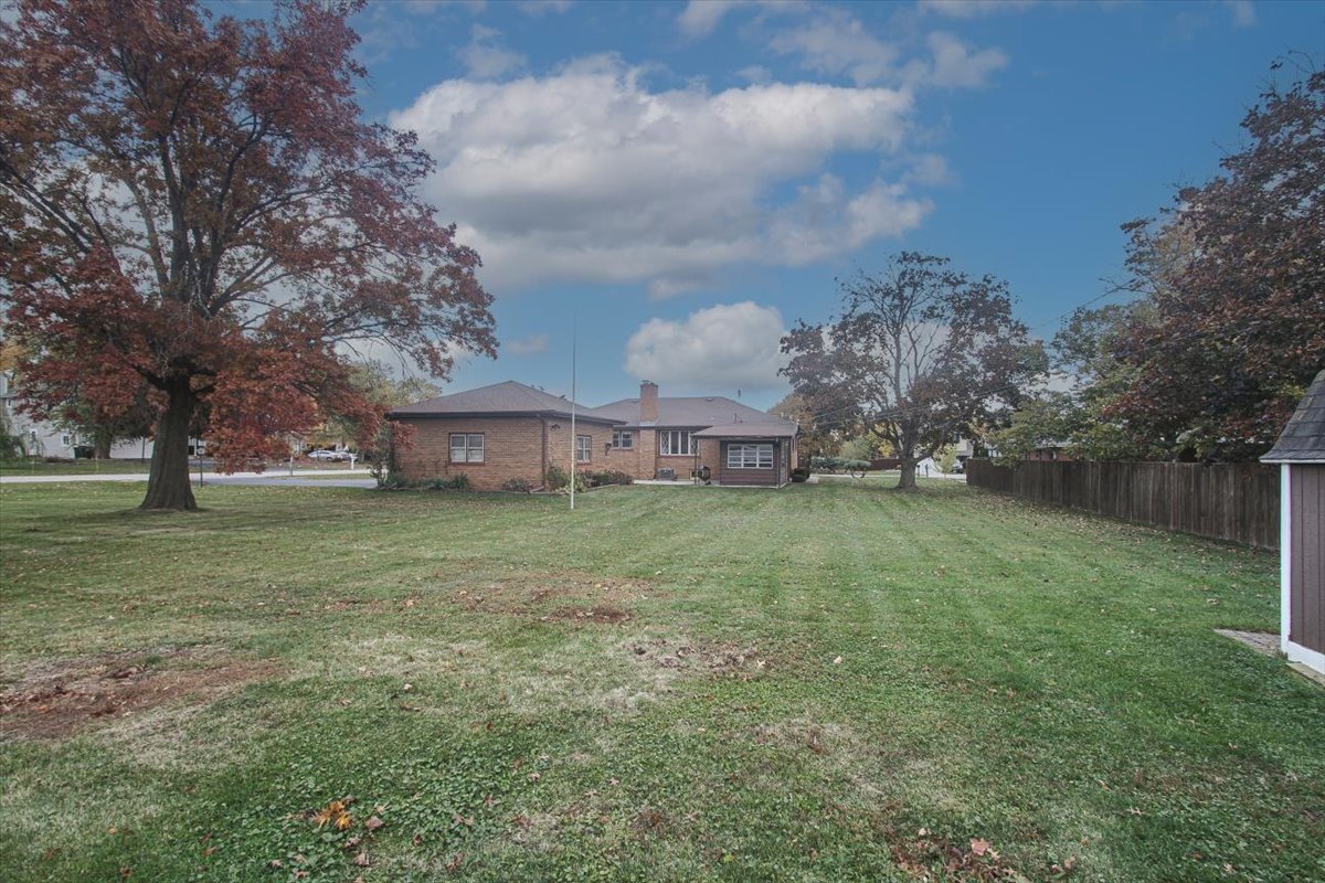 1420 Indian Hill Drive, Schaumburg, IL 60193