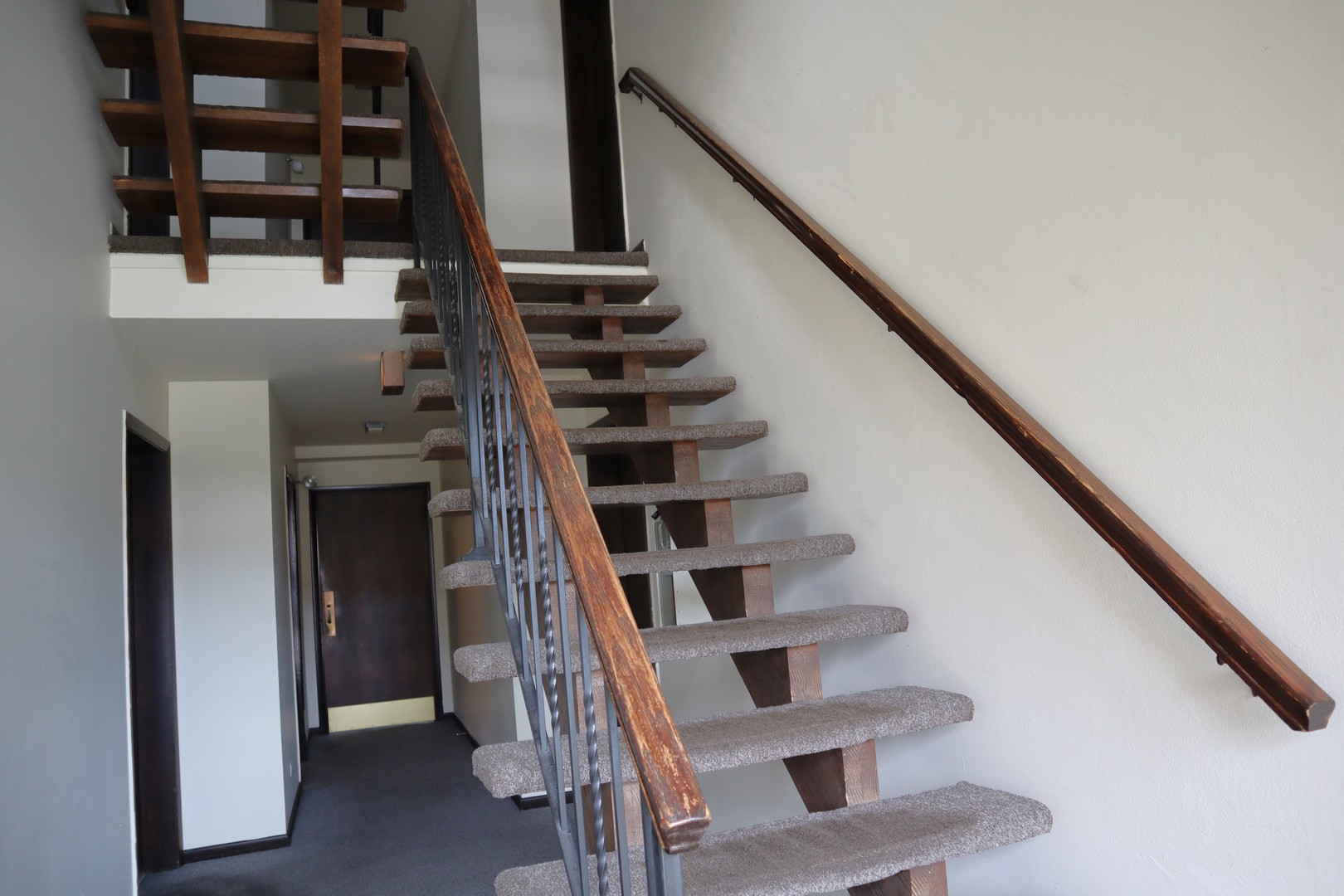 4829 W 109th Street #203, Oak Lawn, IL 60453