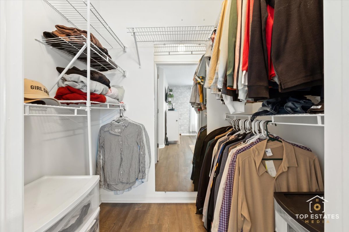 310 Buckingham Circle #B, Elgin, IL 60120