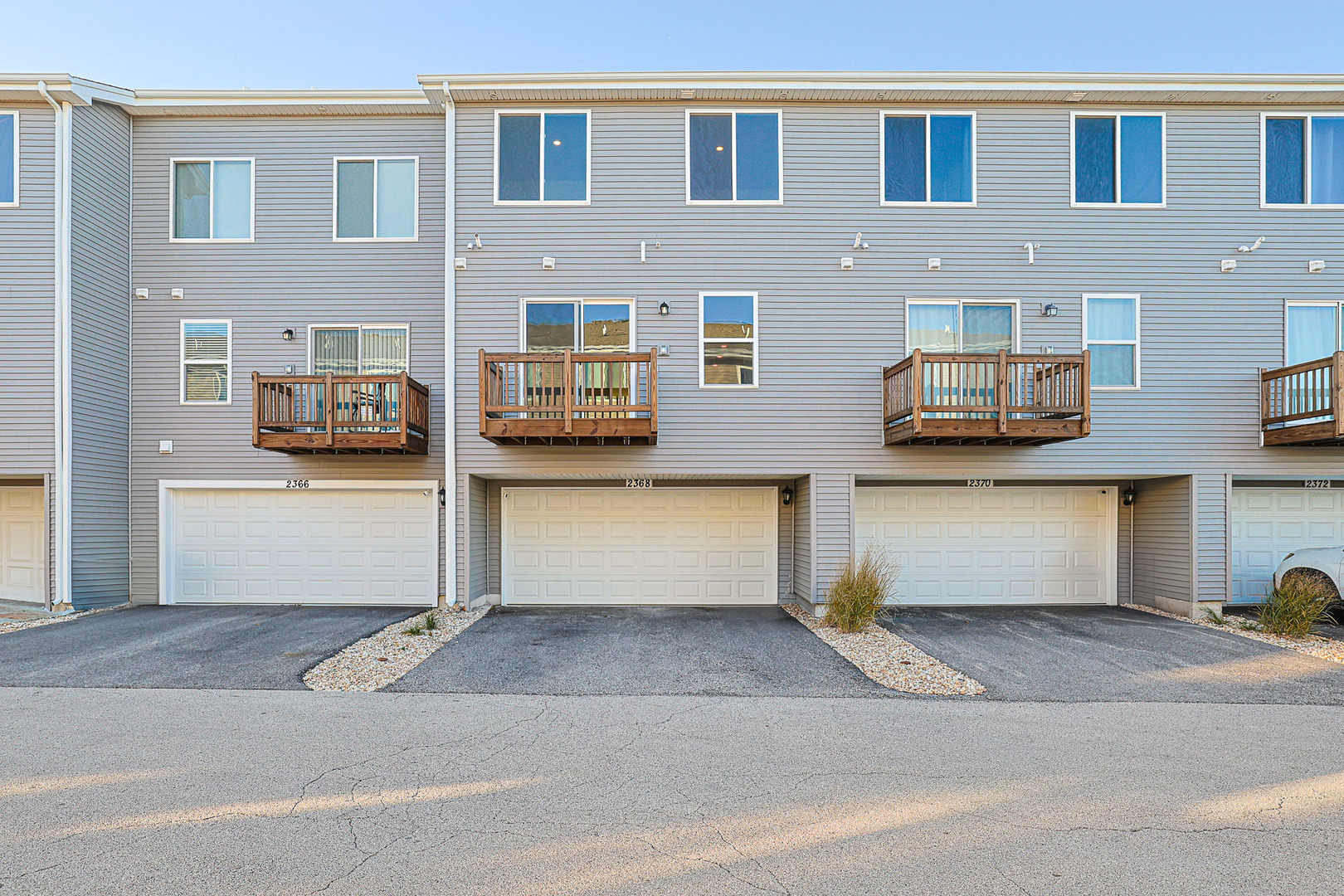 2368 Alison Avenue, Pingree Grove, IL 60140