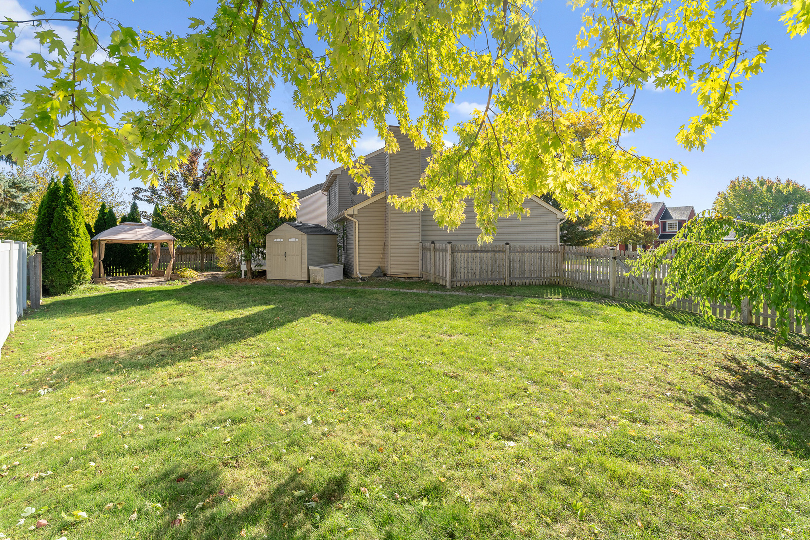 106 Filbert Drive, Streamwood, IL 60107