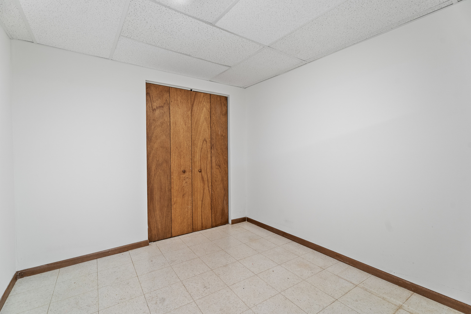 106 Filbert Drive, Streamwood, IL 60107