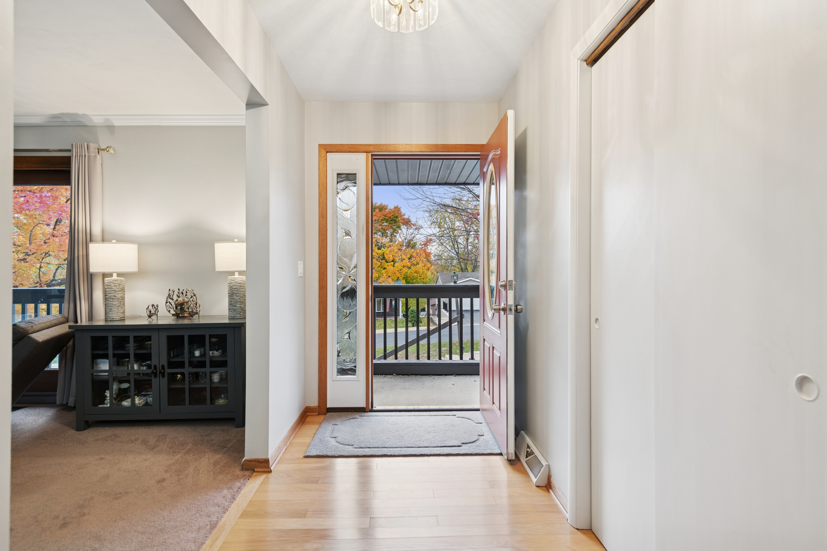 4 Summit Street, East Dundee, IL 60118