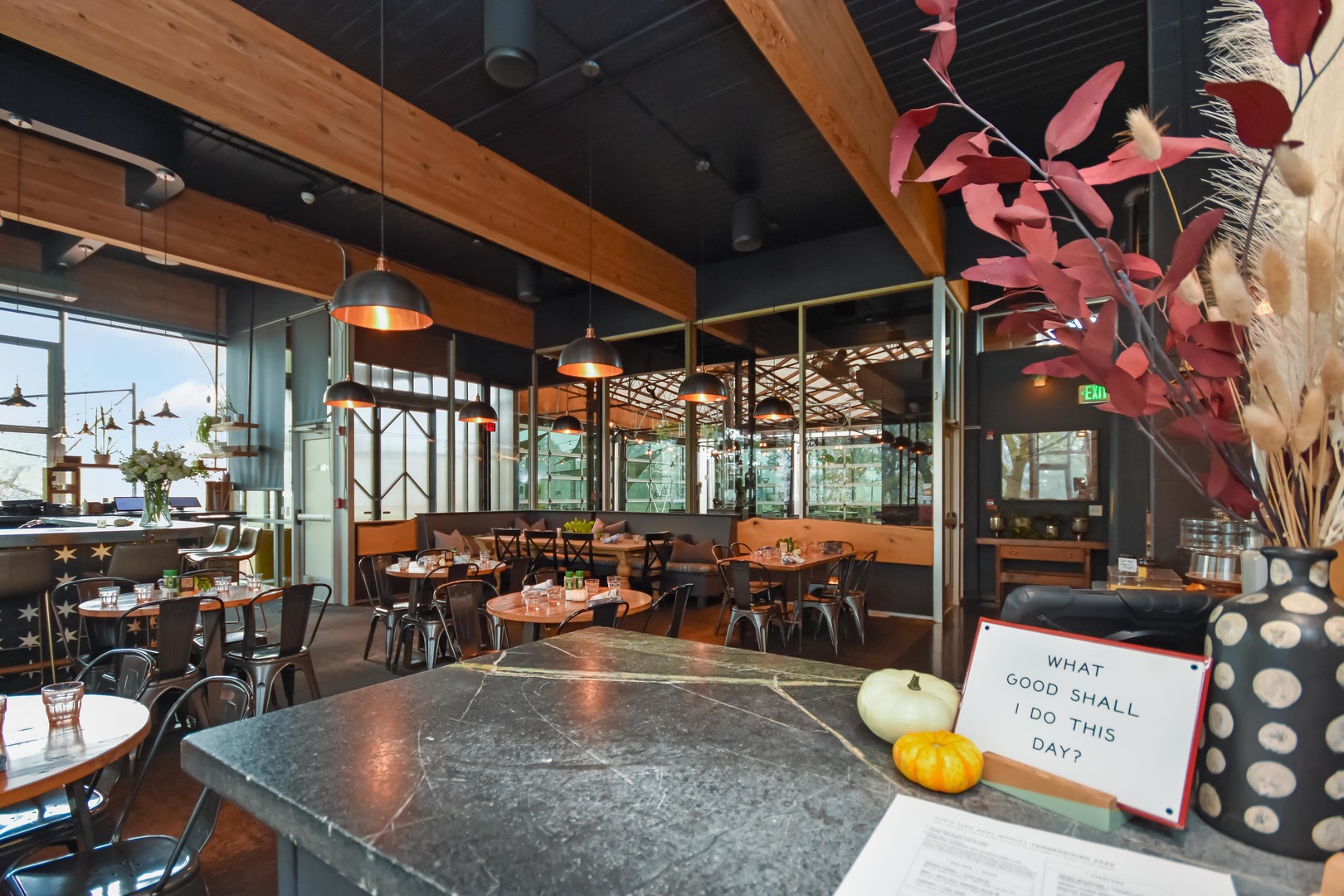 5805 N Knoxville Avenue, Peoria, IL 61614