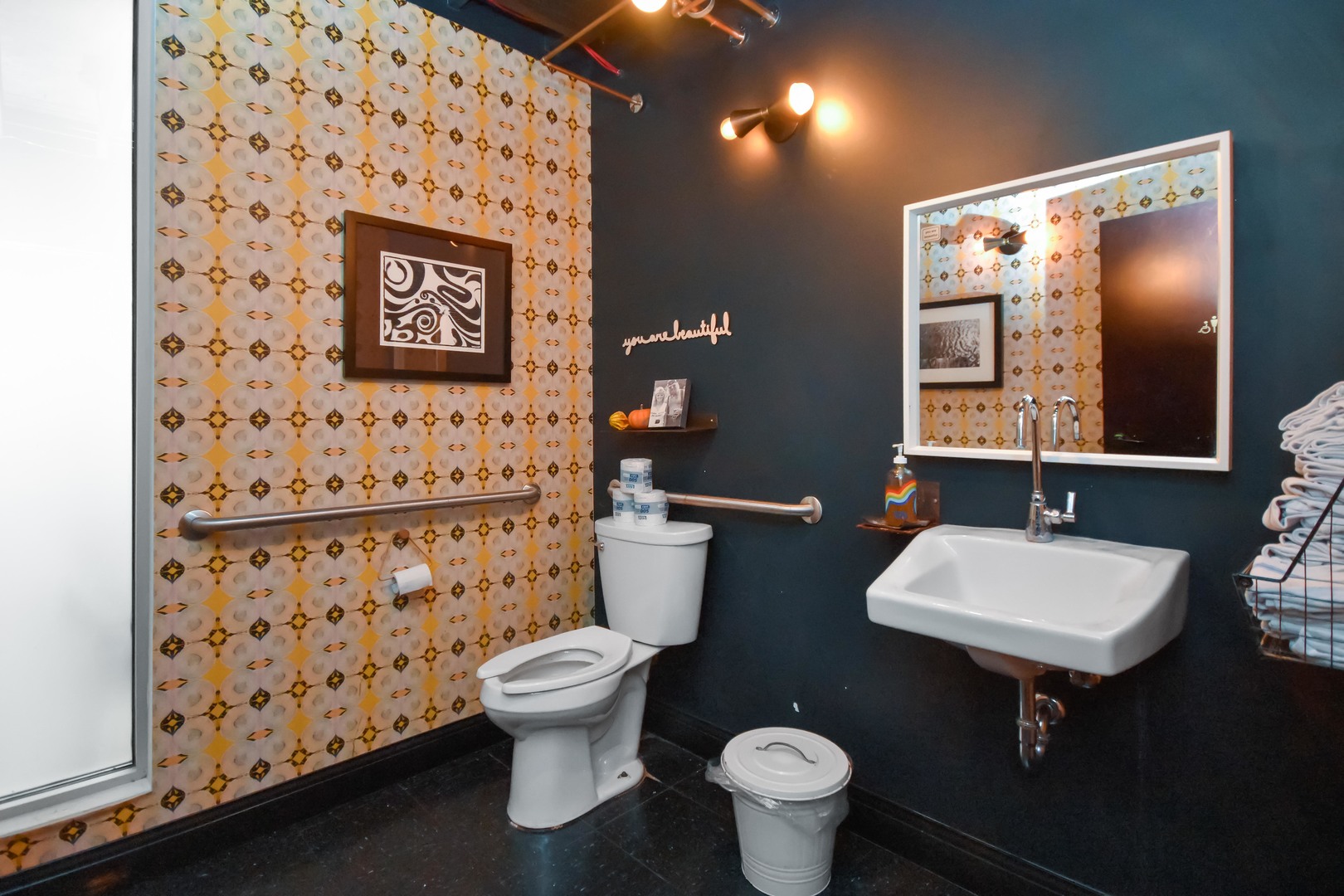 5805 N Knoxville Avenue, Peoria, IL 61614