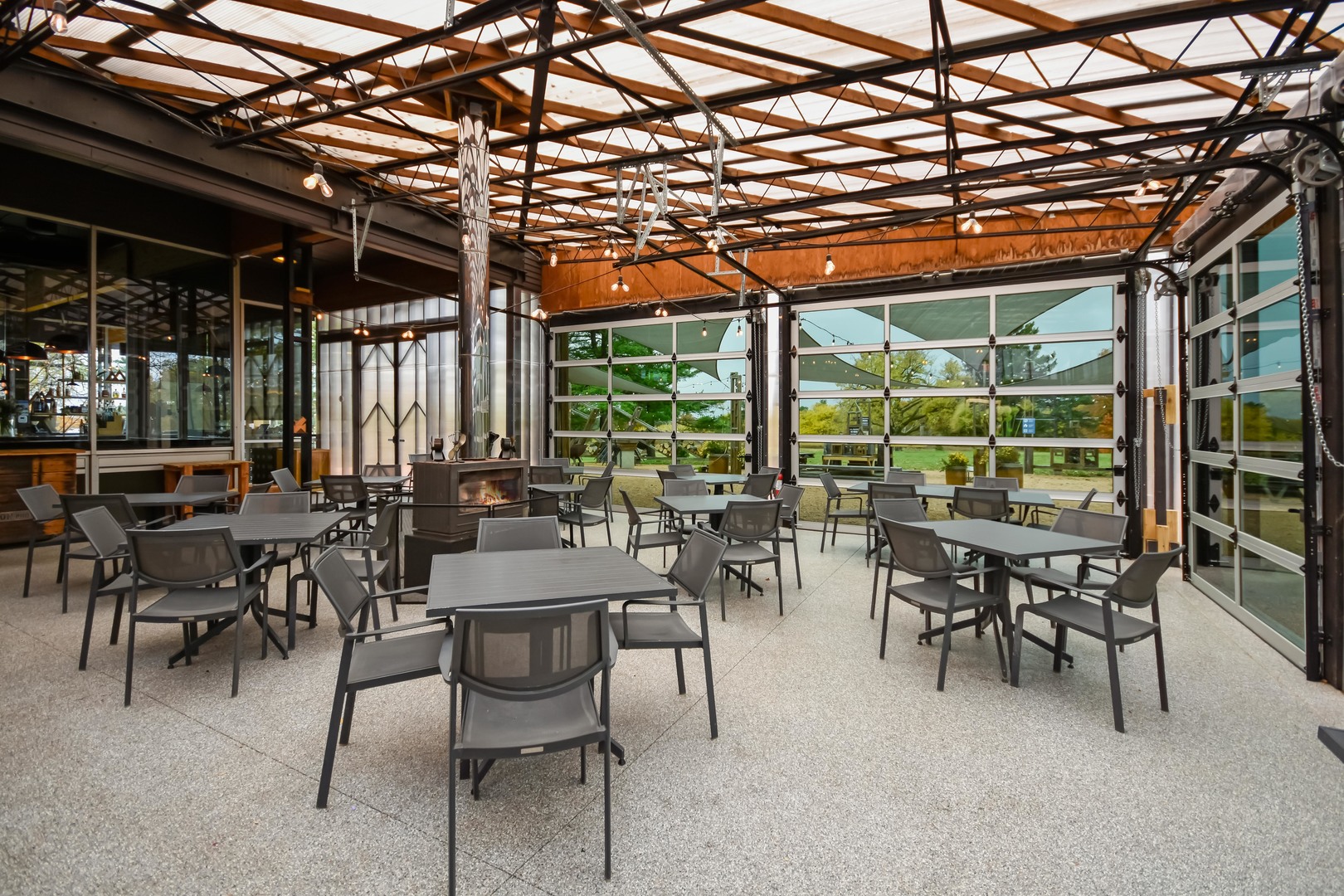 5805 N Knoxville Avenue, Peoria, IL 61614