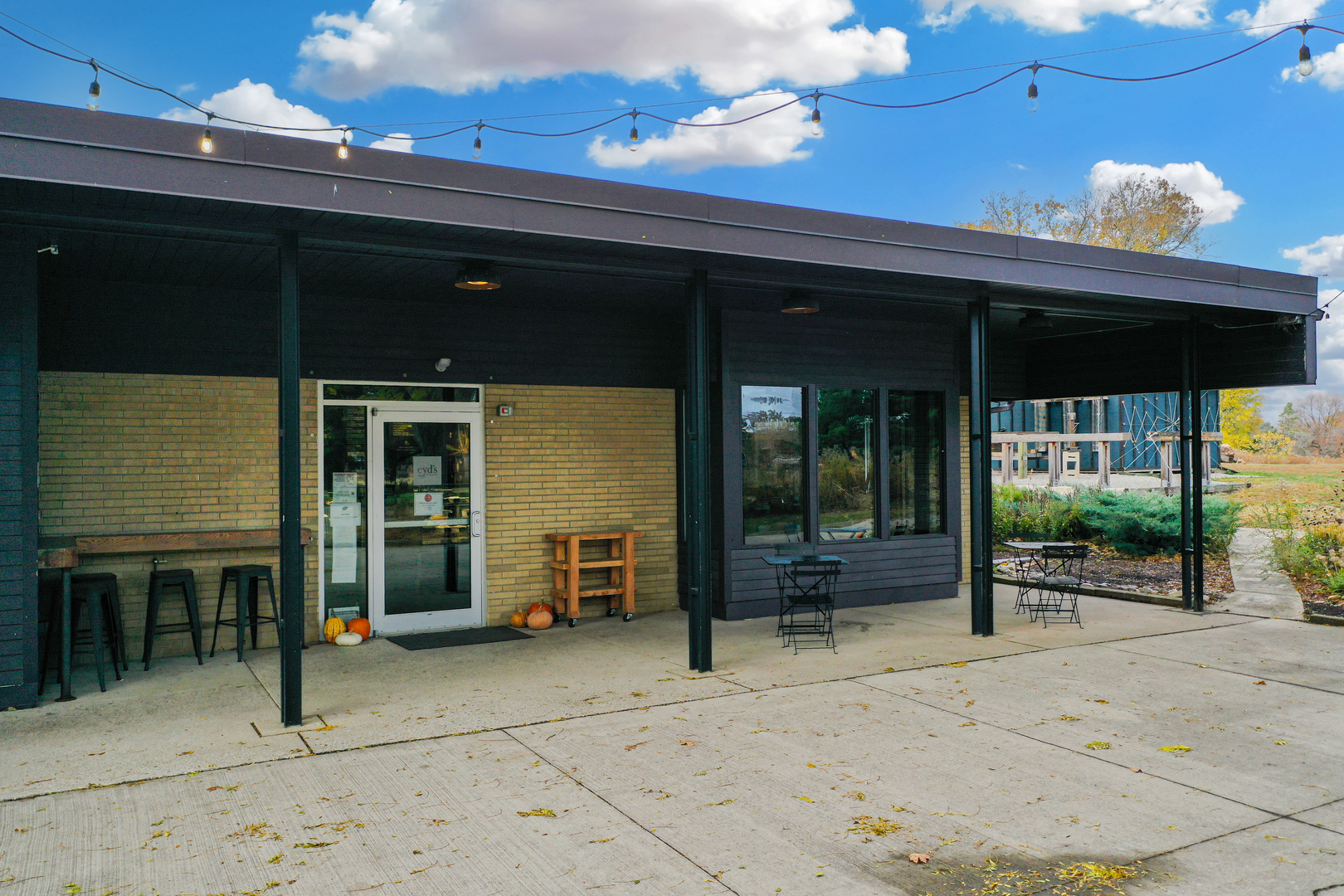 5805 N Knoxville Avenue, Peoria, IL 61614