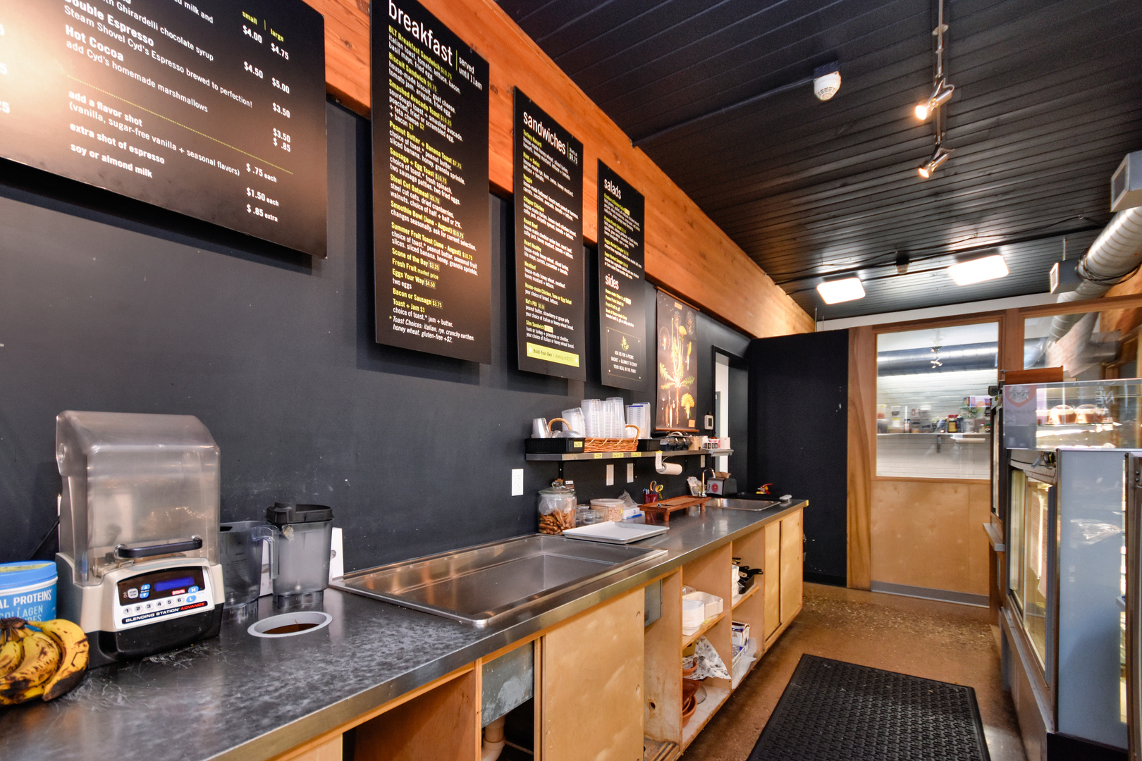 5805 N Knoxville Avenue, Peoria, IL 61614