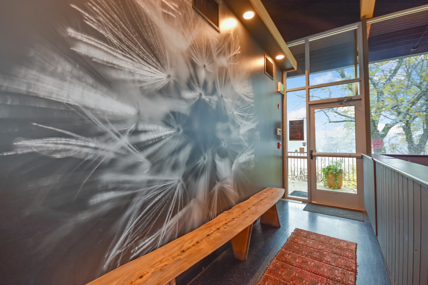 5805 N Knoxville Avenue, Peoria, IL 61614