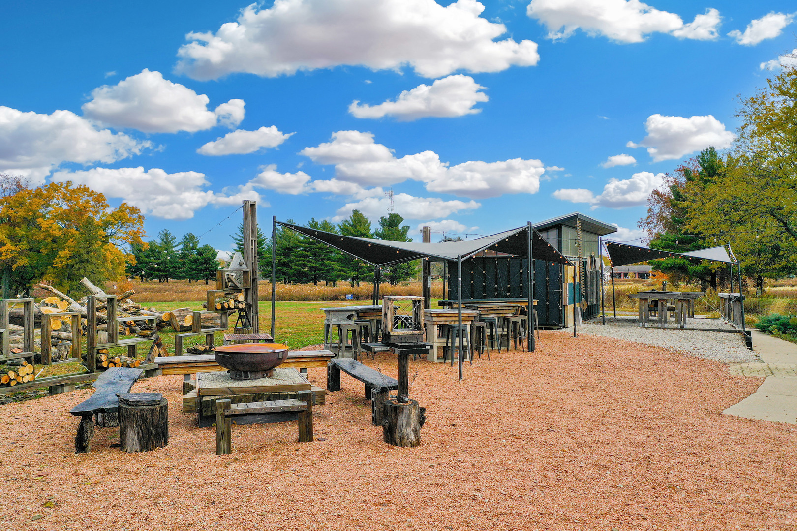 5805 N Knoxville Avenue, Peoria, IL 61614