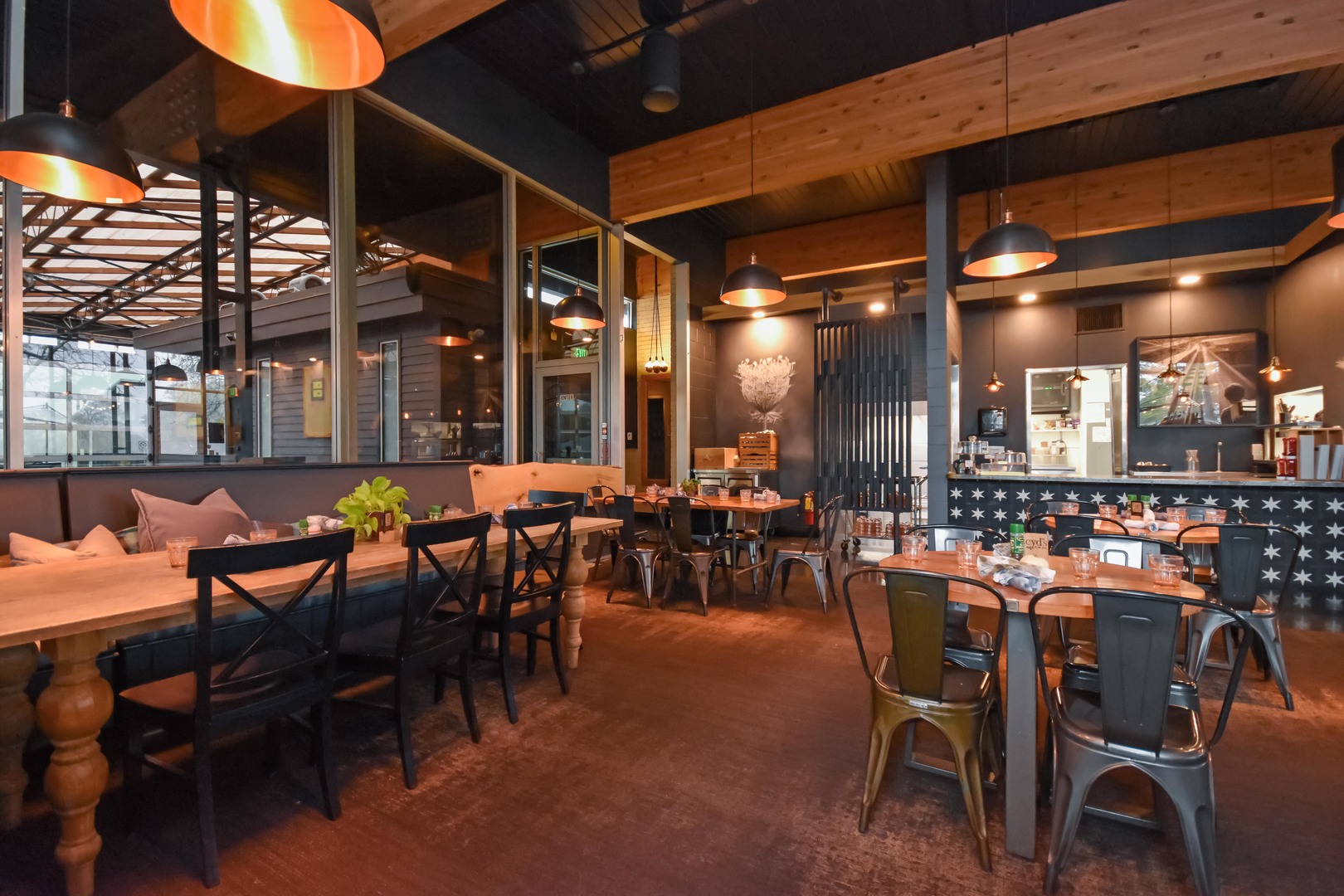 5805 N Knoxville Avenue, Peoria, IL 61614