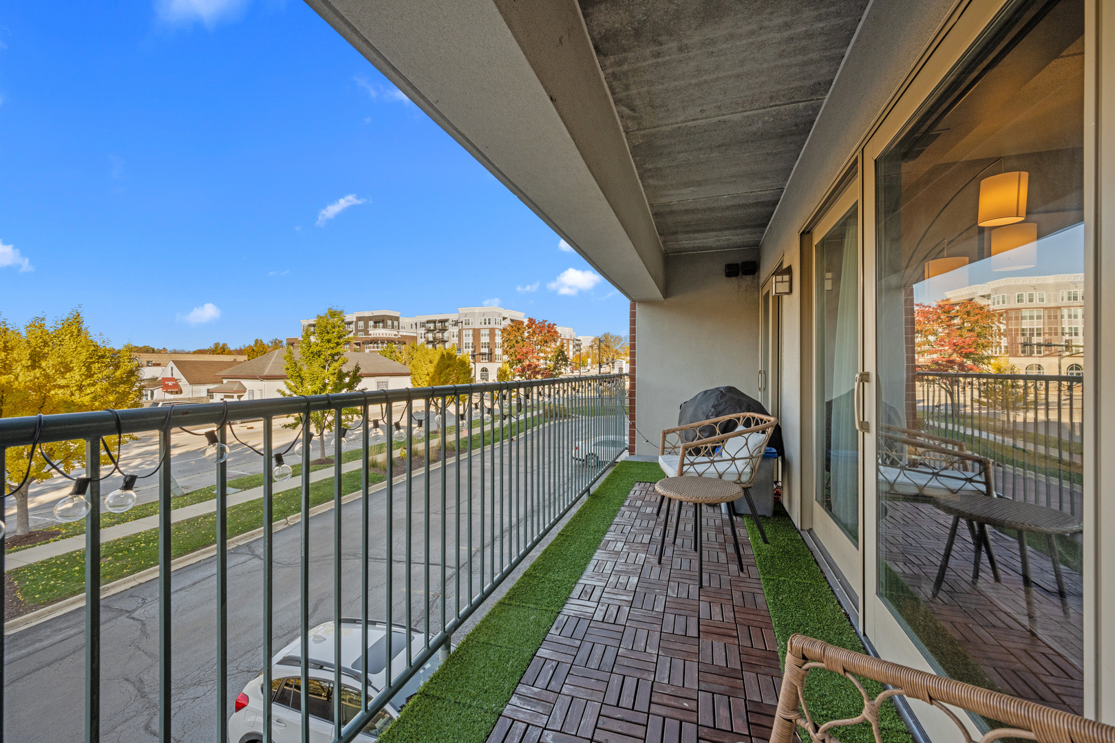 1111 Burlington Avenue #207, Lisle, IL 60532