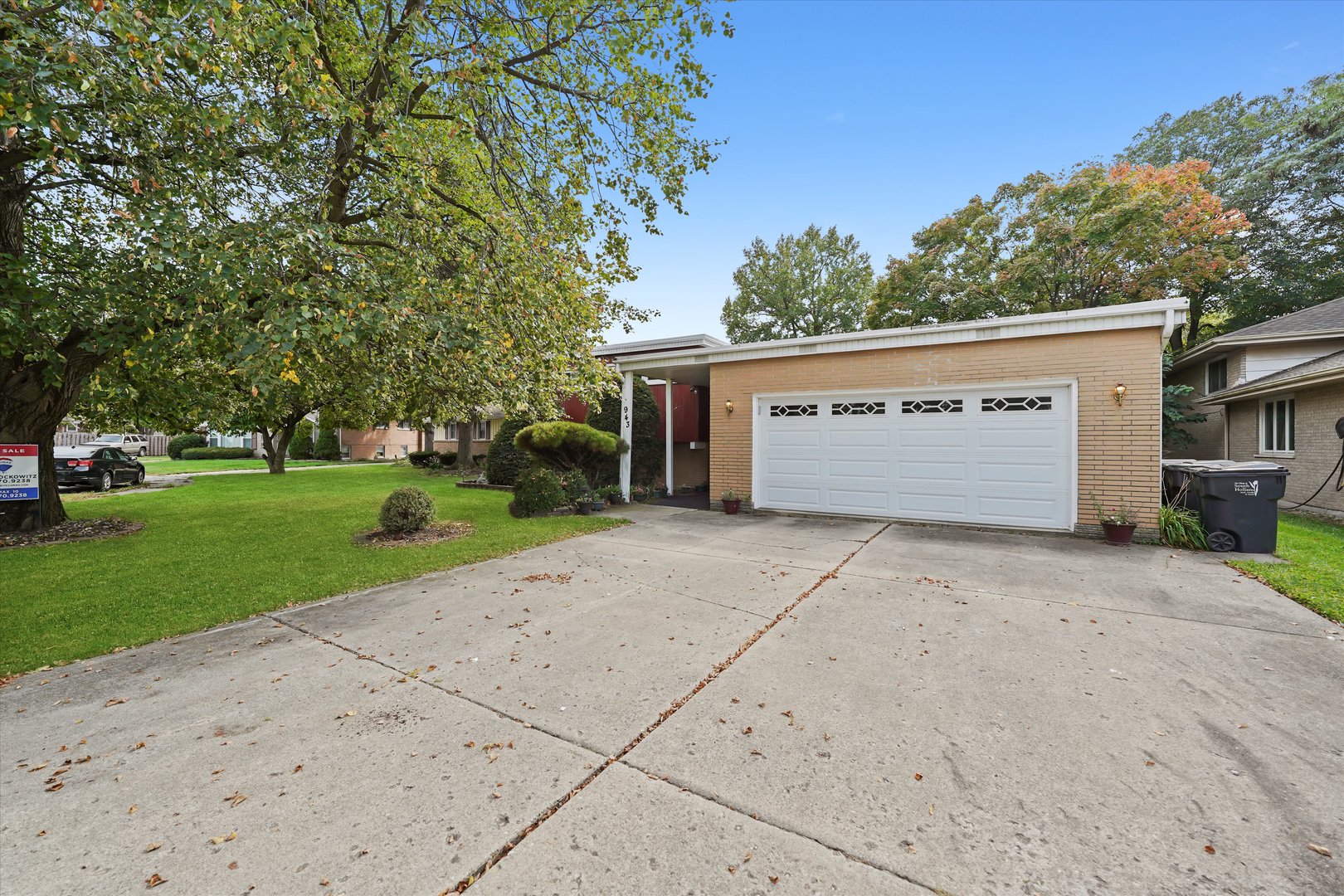 943 E 164th Court, South Holland, IL 60473