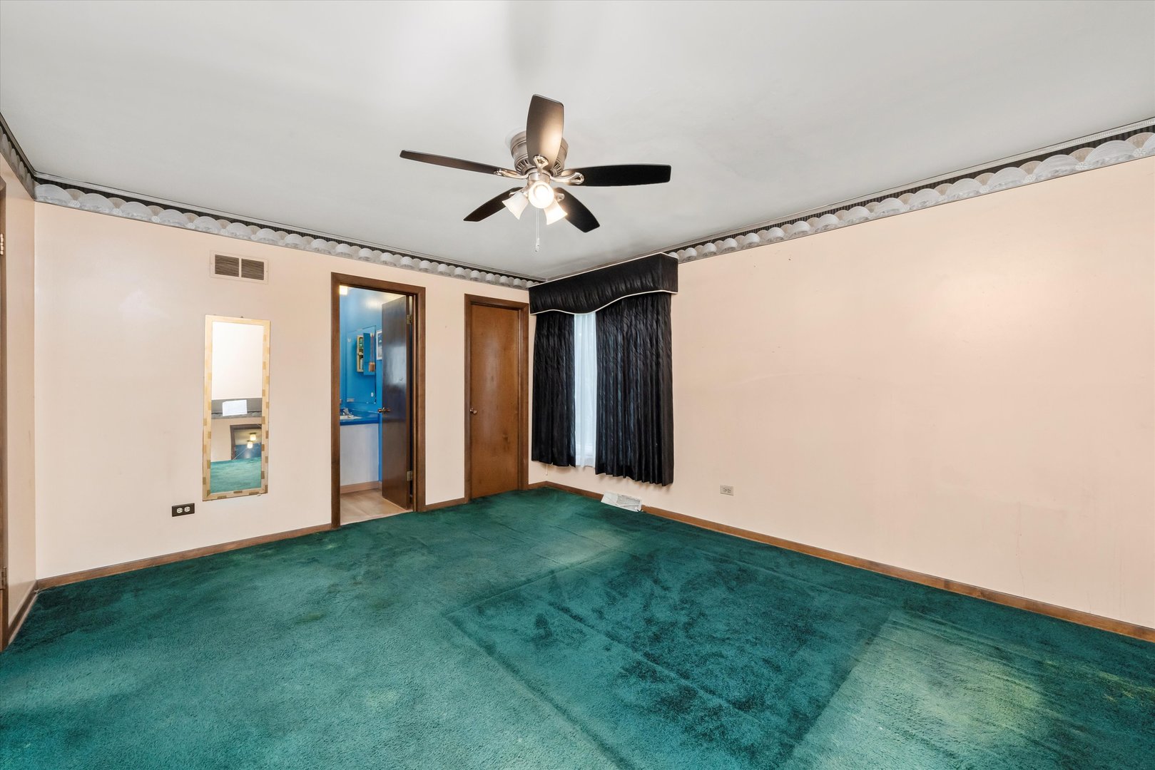 943 E 164th Court, South Holland, IL 60473