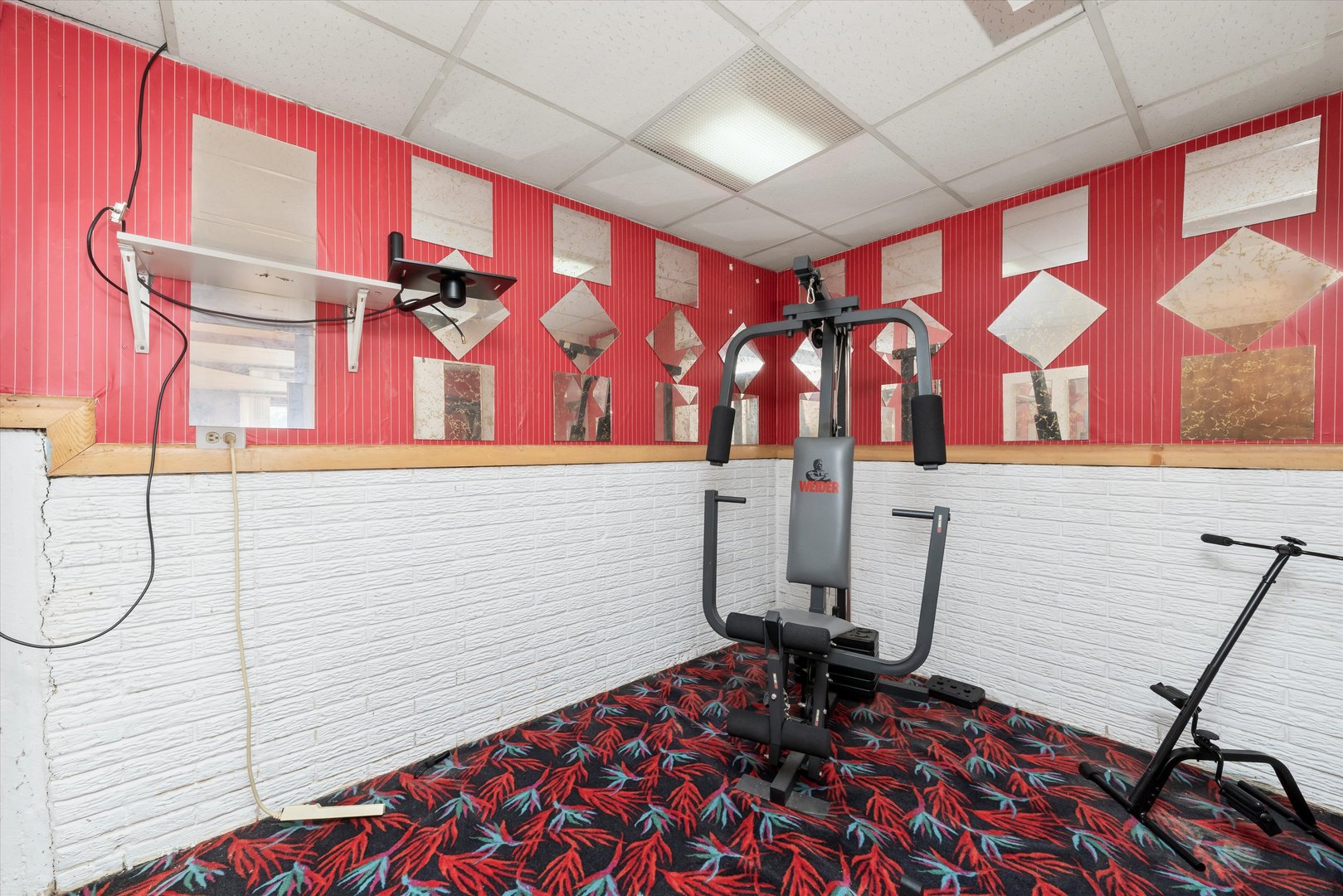 943 E 164th Court, South Holland, IL 60473