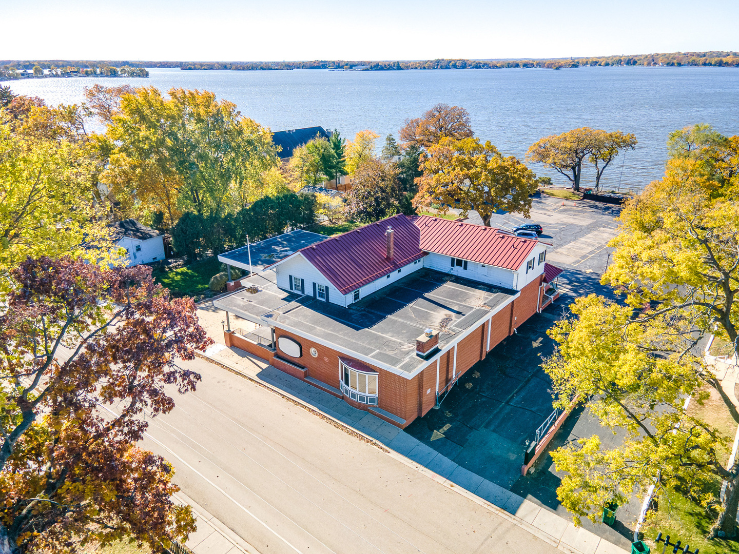 12 N Pistakee Lake Road, Fox Lake, IL 60020