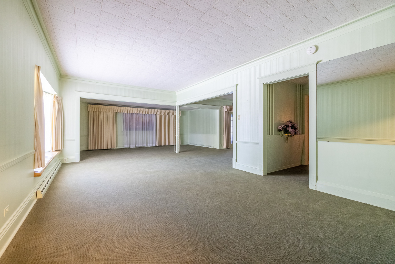 12 N Pistakee Lake Road, Fox Lake, IL 60020