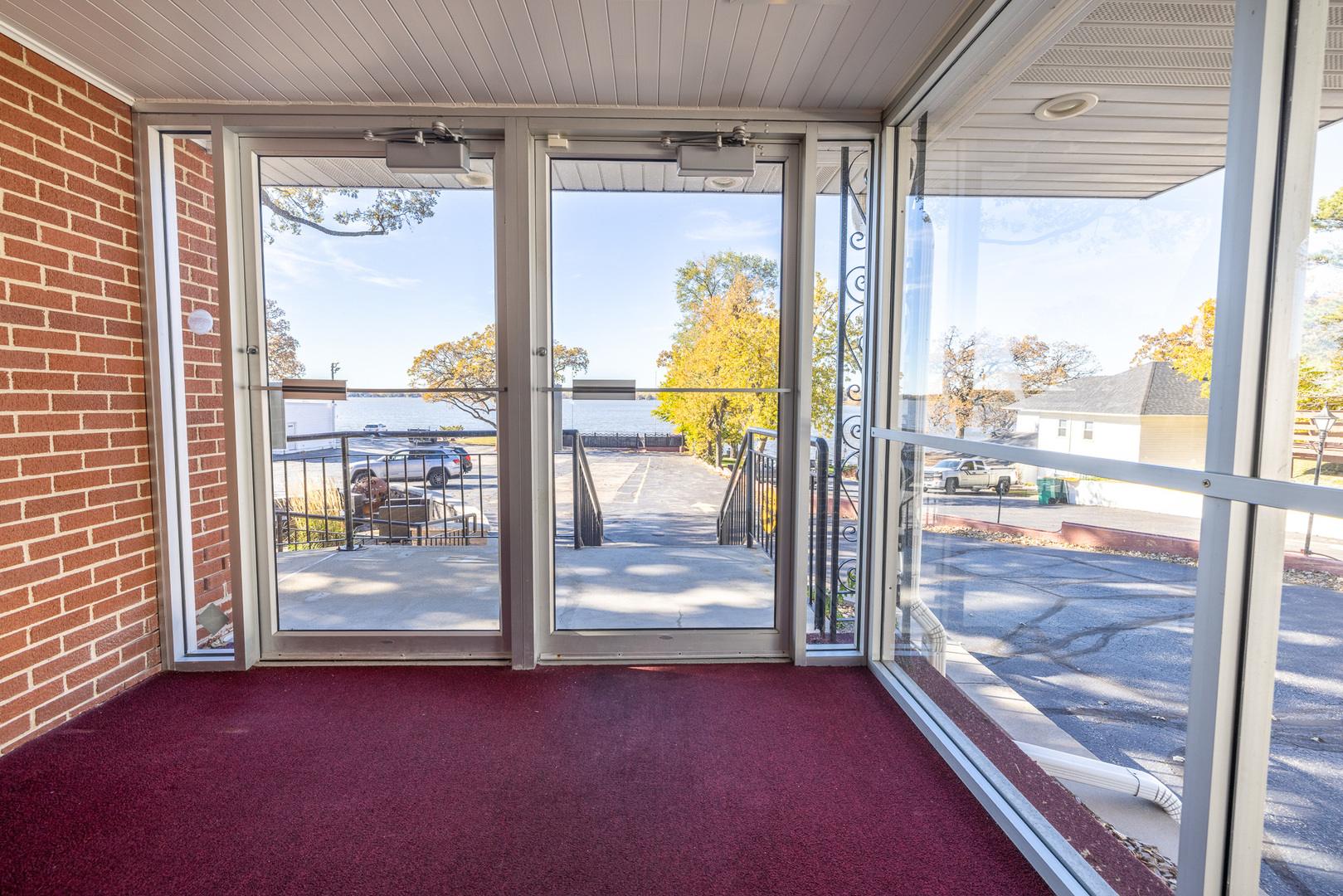 12 N Pistakee Lake Road, Fox Lake, IL 60020