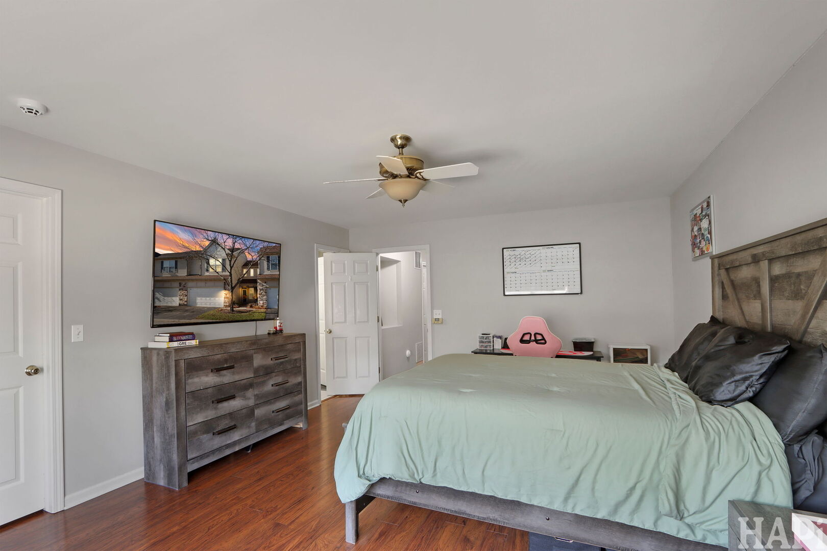 750 Dillon Court, Grayslake, IL 60030