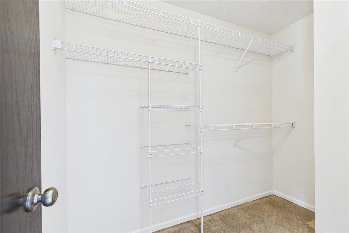 607 Clayton Circle #607, Sycamore, IL 60178