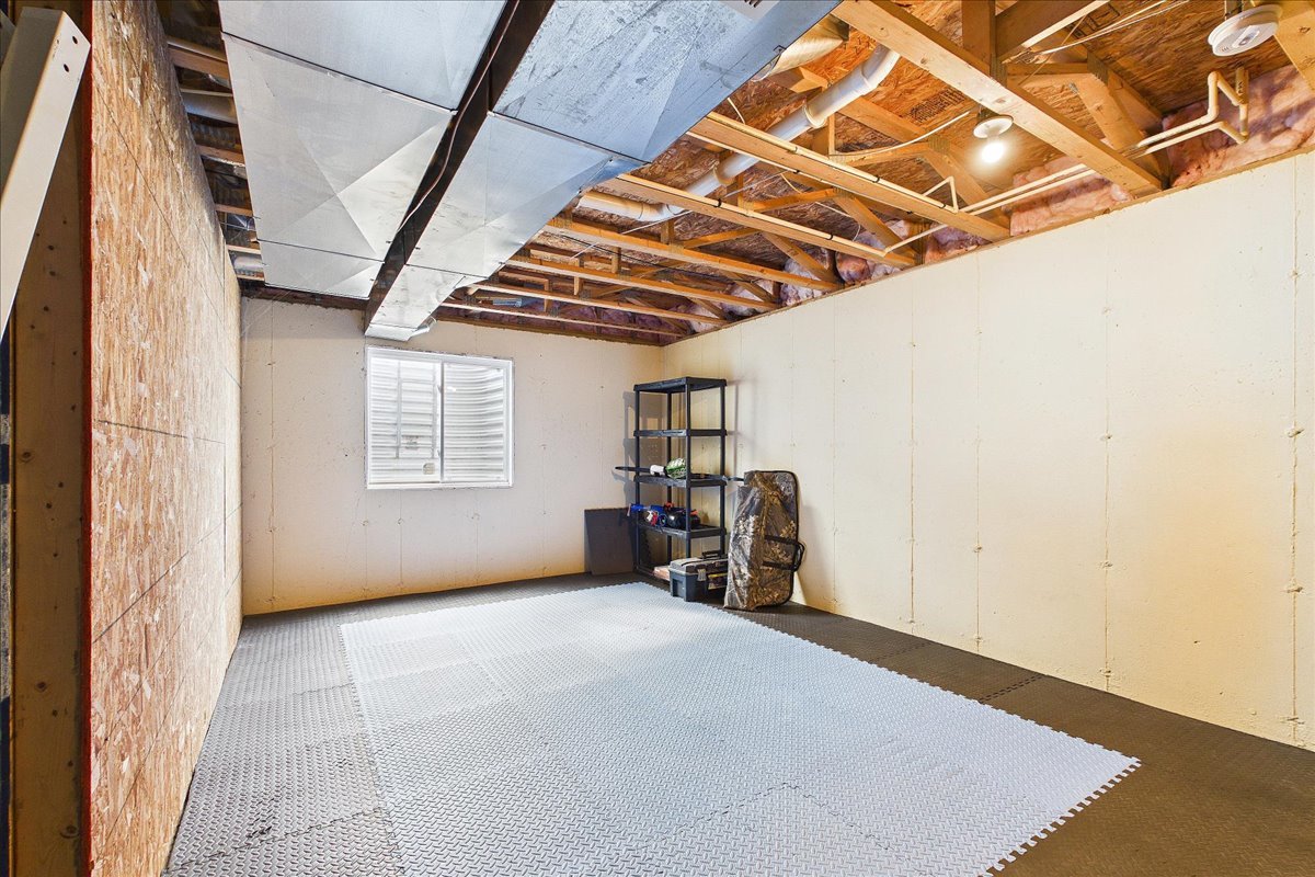 607 Clayton Circle #607, Sycamore, IL 60178