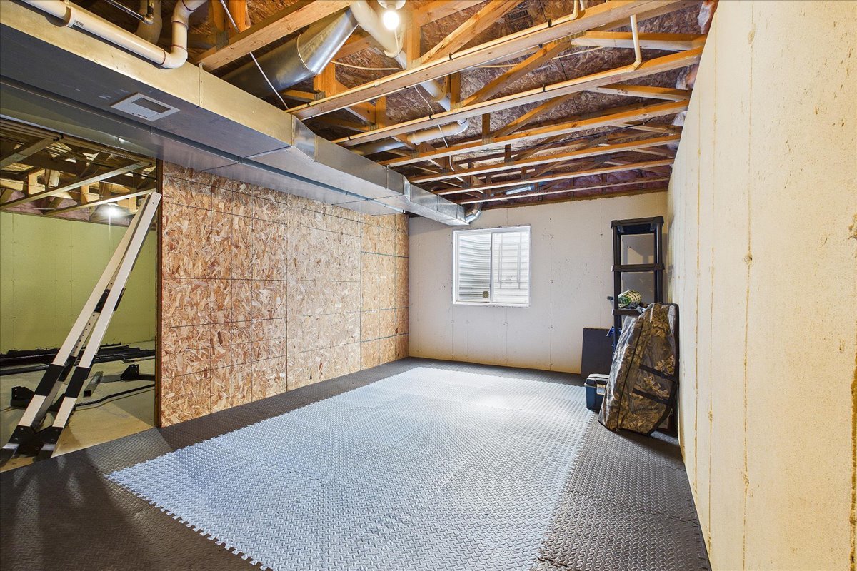 607 Clayton Circle #607, Sycamore, IL 60178