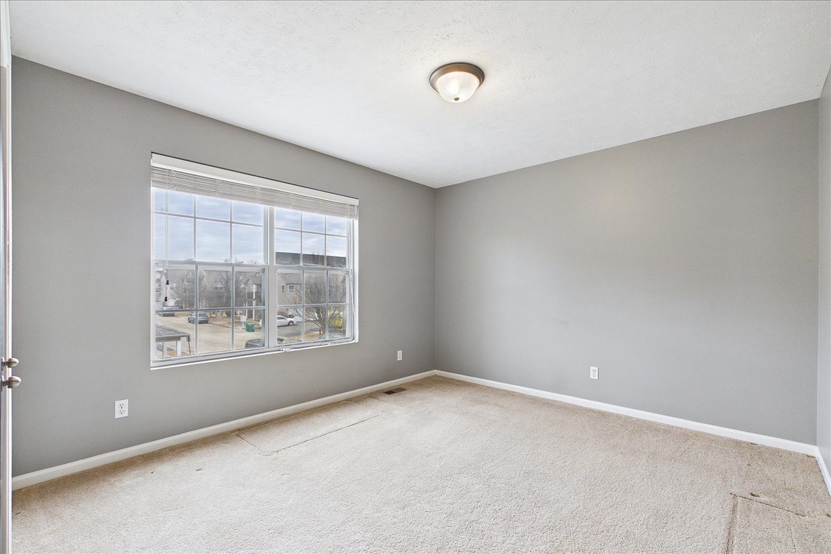 607 Clayton Circle #607, Sycamore, IL 60178