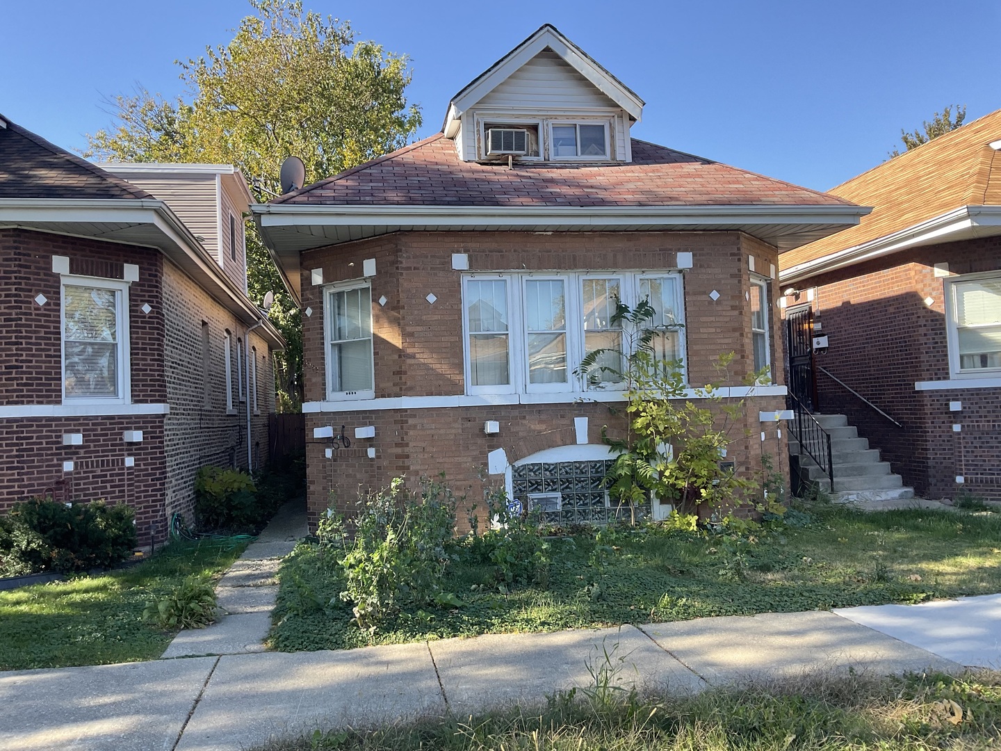 8052 S Harvard Avenue, Chicago, IL 60620