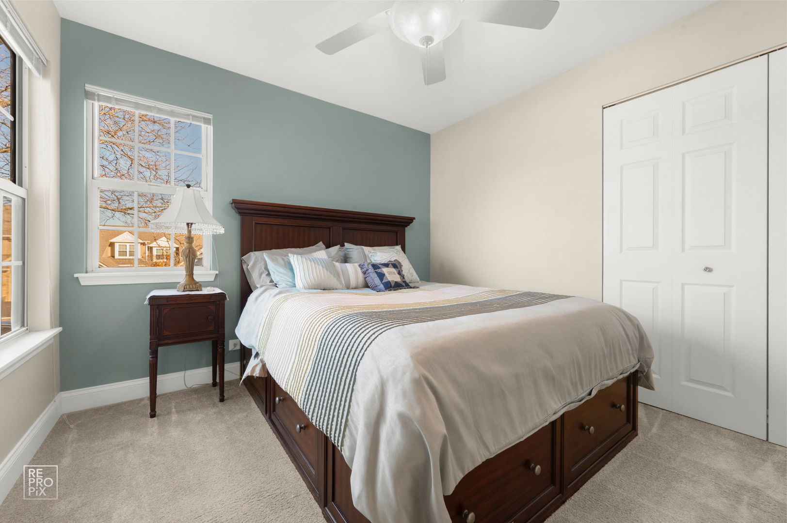 2810 Belle Lane, Schaumburg, IL 60193