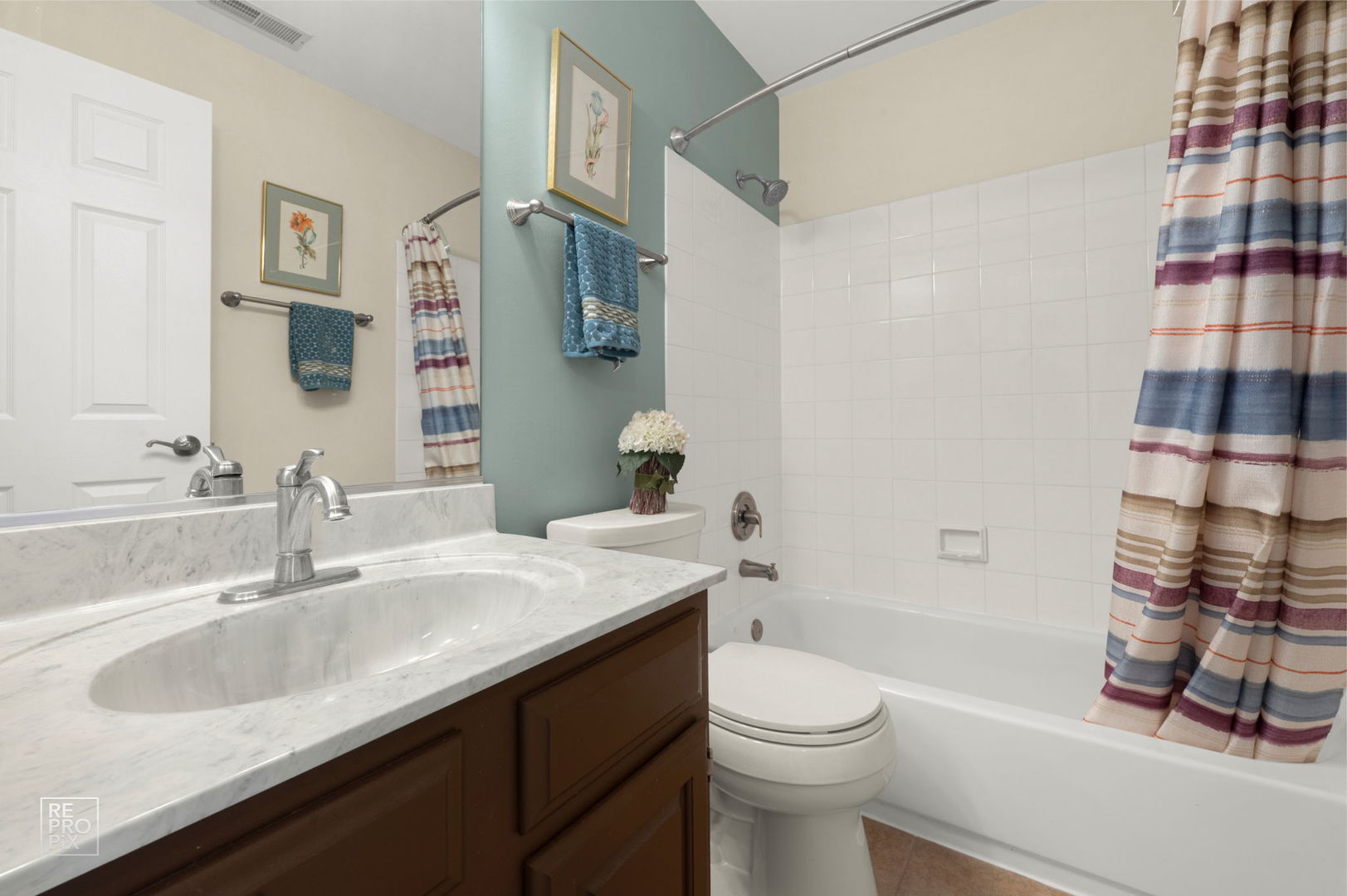 2810 Belle Lane, Schaumburg, IL 60193