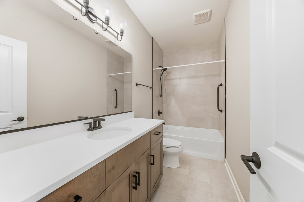 1409 Notting Hill Drive, Lemont, IL 60439