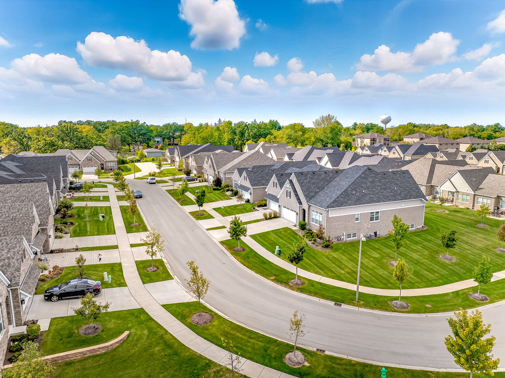 1409 Notting Hill Drive, Lemont, IL 60439