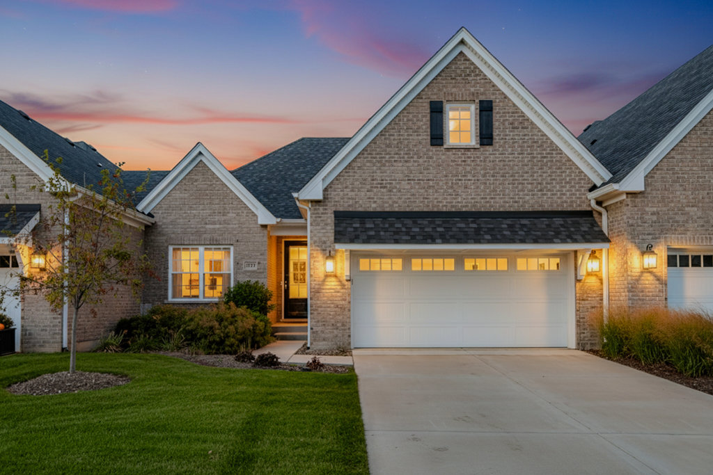 1409 Notting Hill Drive, Lemont, IL 60439