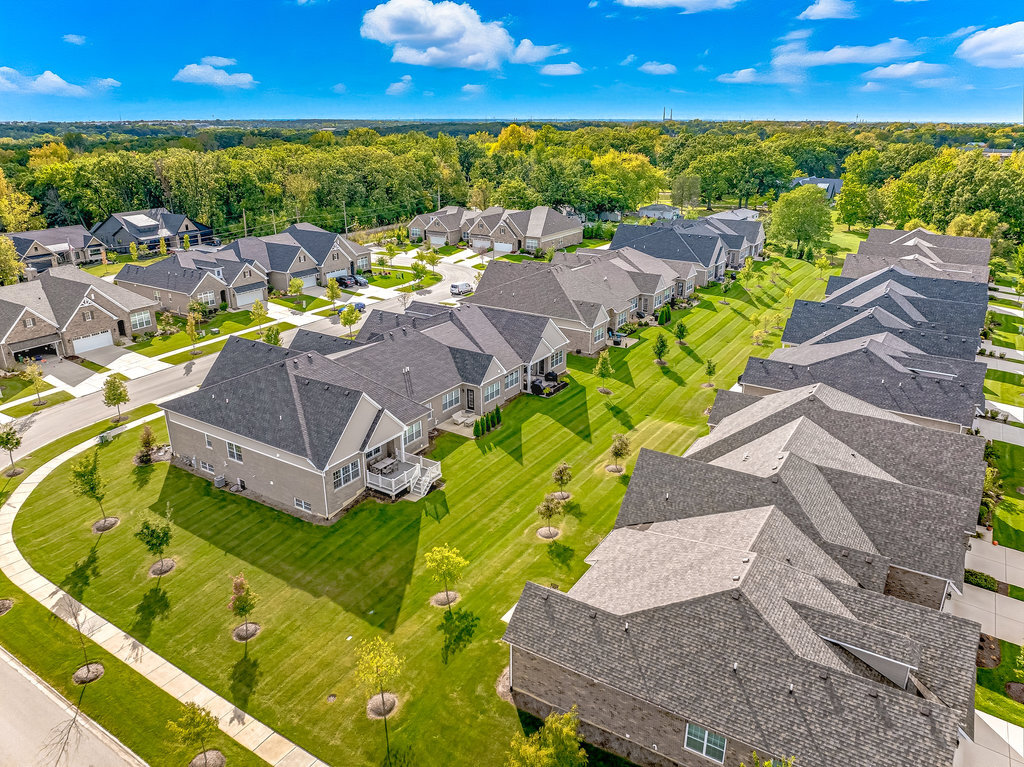 1409 Notting Hill Drive, Lemont, IL 60439