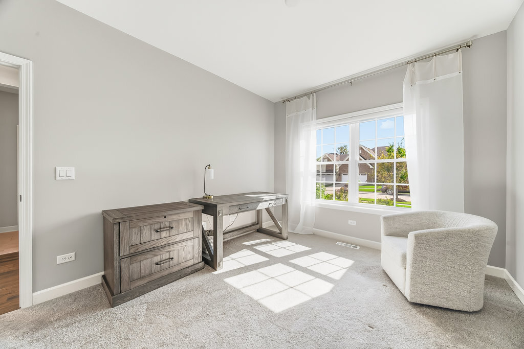 1409 Notting Hill Drive, Lemont, IL 60439