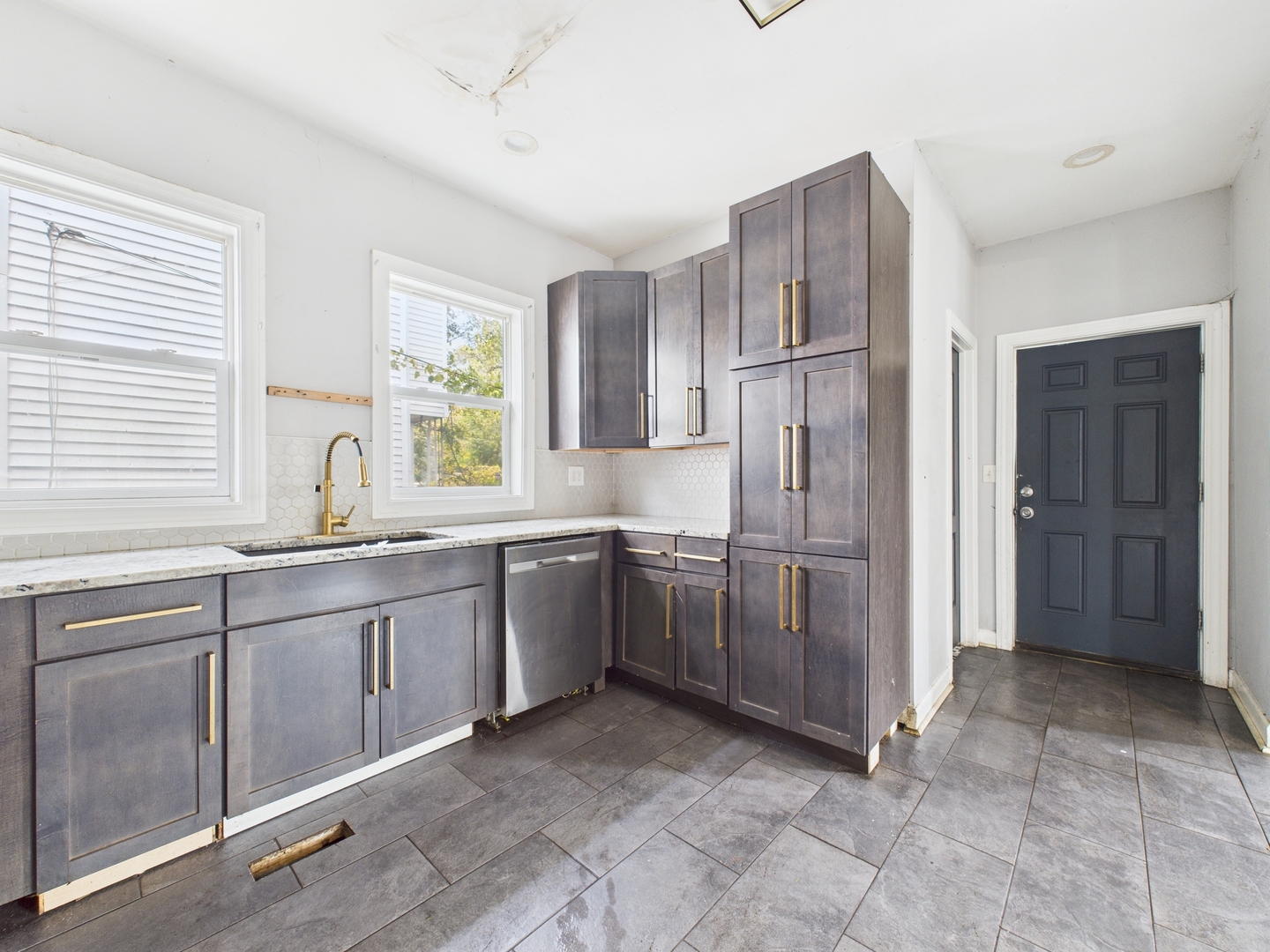 12039 S Yale Avenue, Chicago, IL 60628