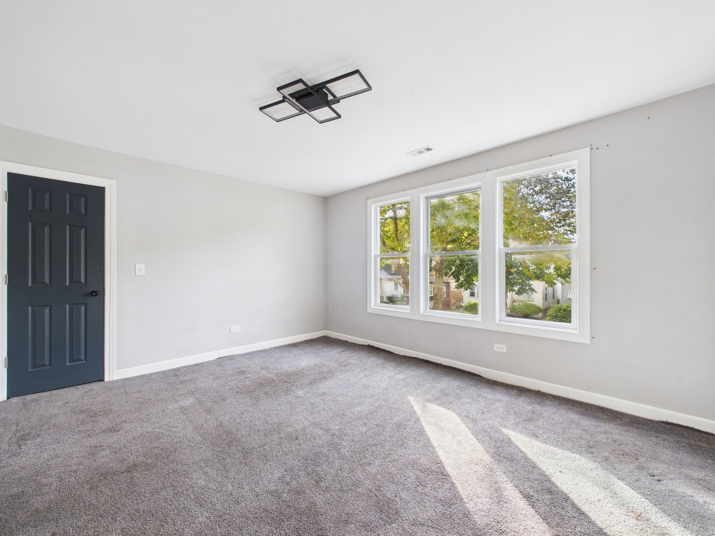 12039 S Yale Avenue, Chicago, IL 60628