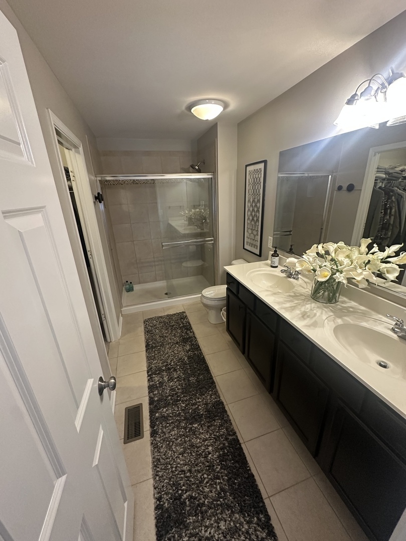 15371 Sheffield Square Parkway, Orland Park, IL 60462