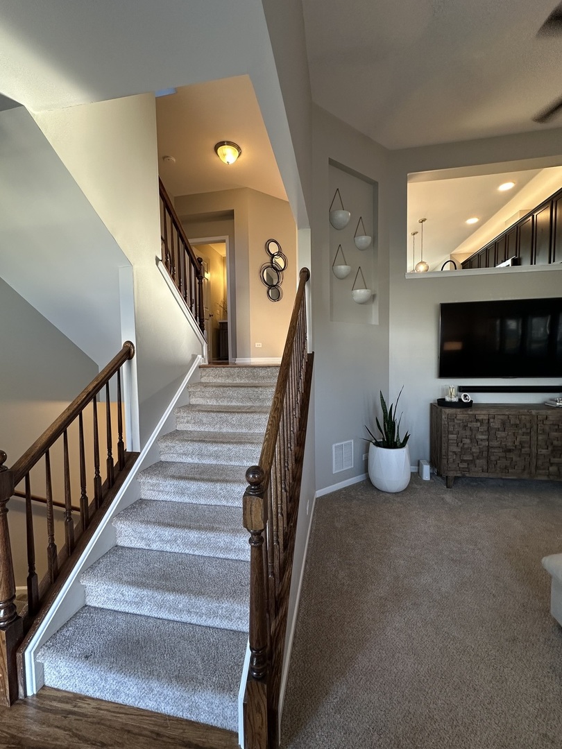 15371 Sheffield Square Parkway, Orland Park, IL 60462