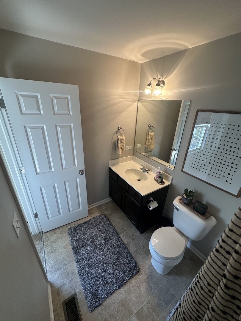 15371 Sheffield Square Parkway, Orland Park, IL 60462