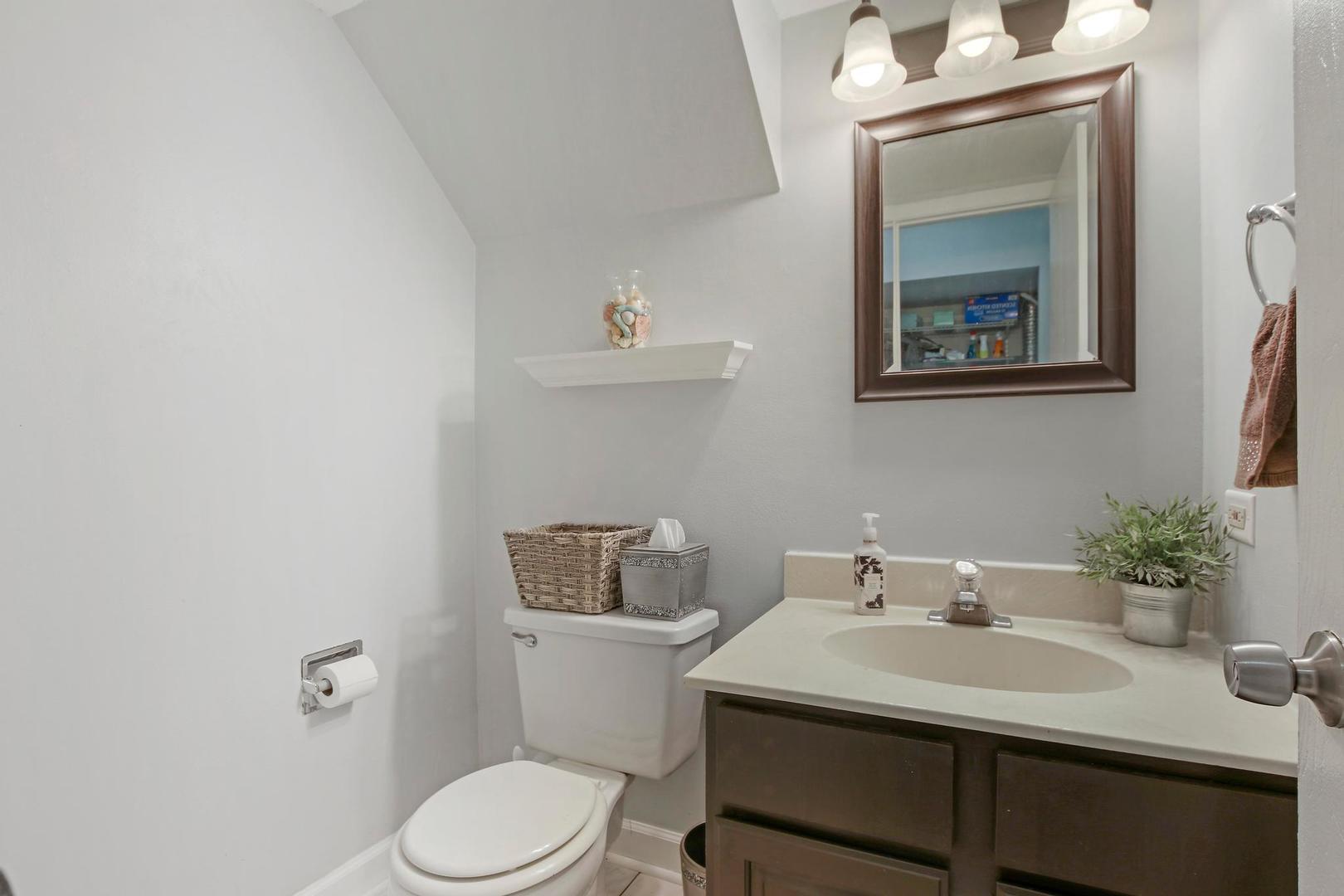 257 Butternut Lane, Streamwood, IL 60107