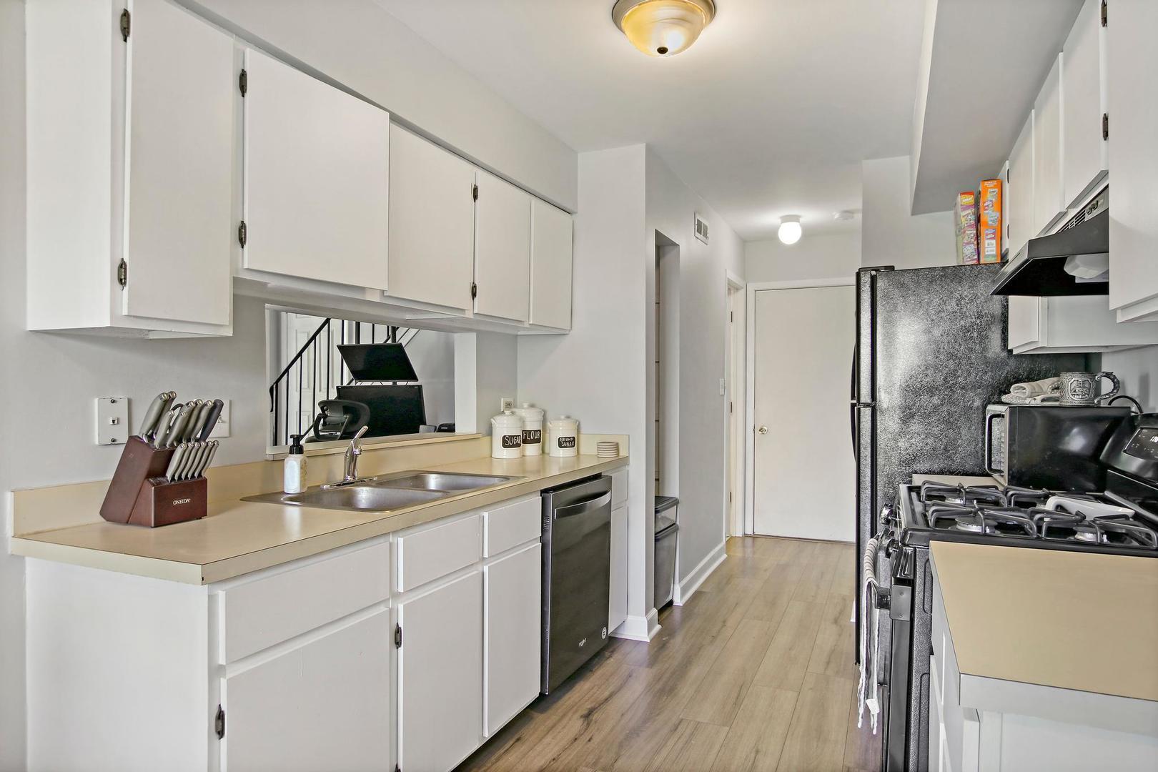 257 Butternut Lane, Streamwood, IL 60107