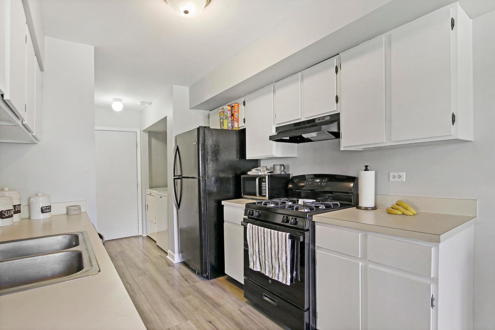 257 Butternut Lane, Streamwood, IL 60107