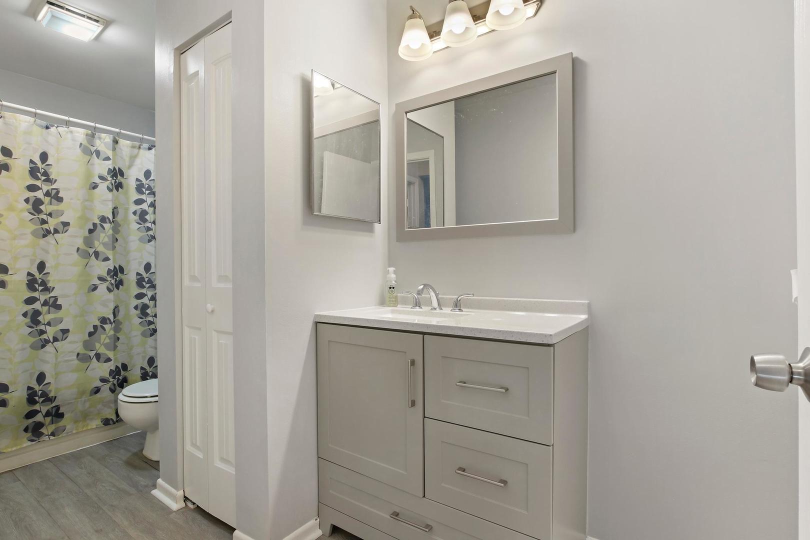 257 Butternut Lane, Streamwood, IL 60107